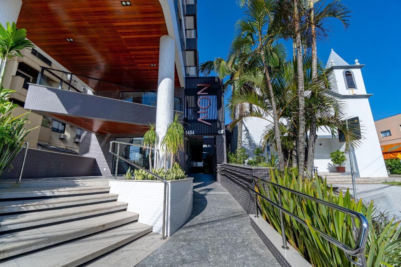 Confortavel Loft Com Vista Para O Mar - Condominio Com Piscina Bombinhas Ngoại thất bức ảnh
